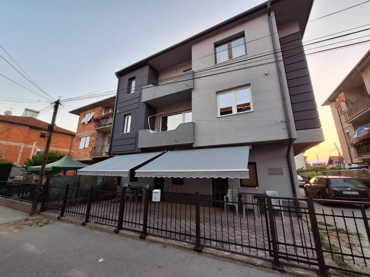 Studio Apartments Oleg โอครีด ภายนอก รูปภาพ